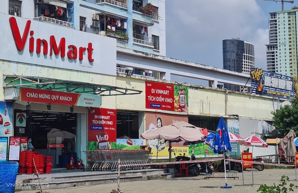 23 siêu thị Vinmart, Vinmart + đóng cửa vì liên quan ca nhiễm Covid