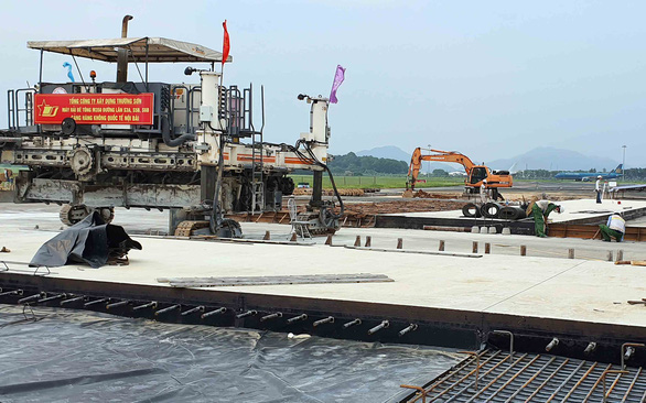 Cảnh cáo 2 nhà thầu dự án cải tạo, nâng cấp đường băng sân bay Nội Bài