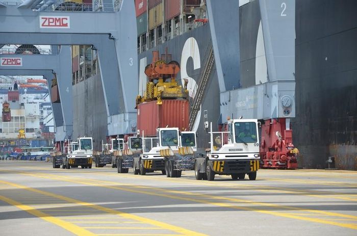 Giá xếp dỡ container tại cảng Lạch Huyện, Cái Mép cao nhất cả nước